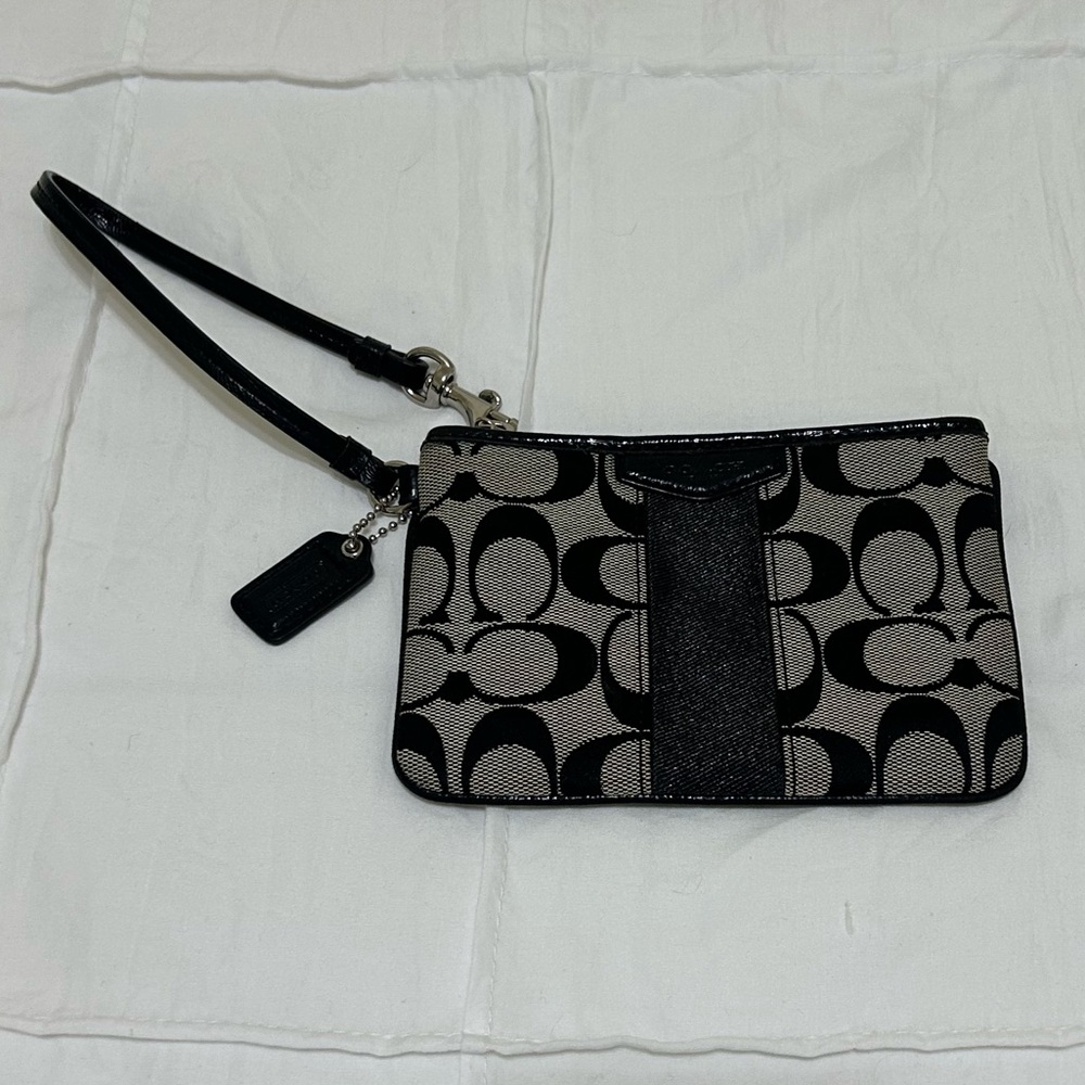 Coach Signature Black Wristlet Clutch (NWOT)